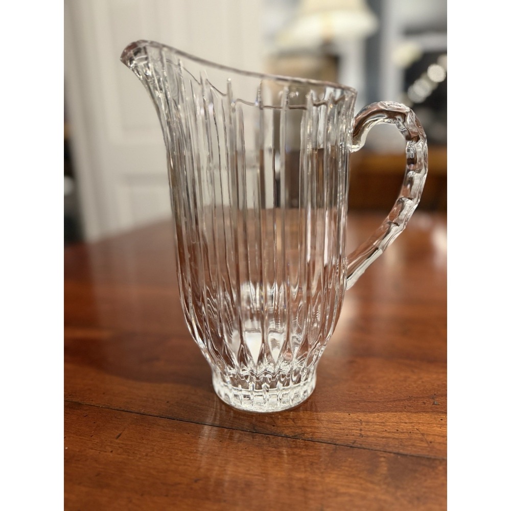 Vtg Mikasa Park Avenue Crystal 40 Oz Water Pitcher Scalloped Base Jug Germany